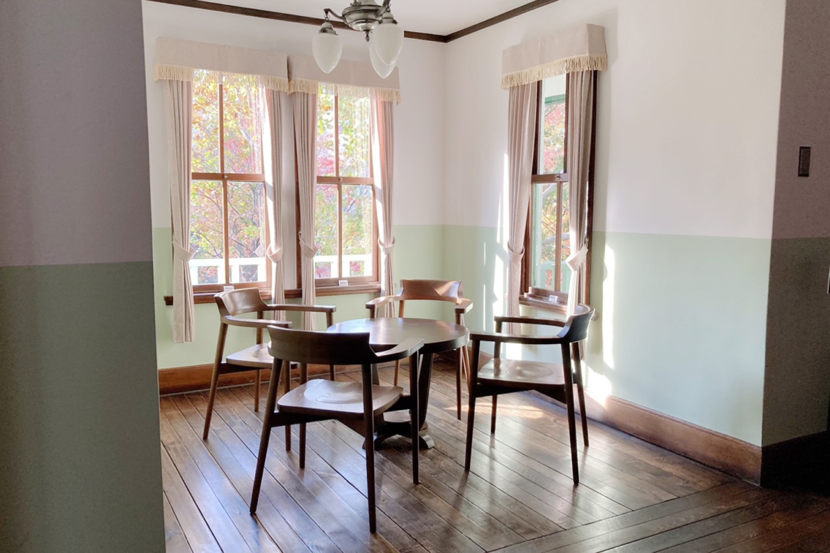 永山邸ラウンジ